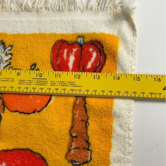 Vintage Yellow Kitchen Vegetables Towel 70s - Picture 7 of 7
